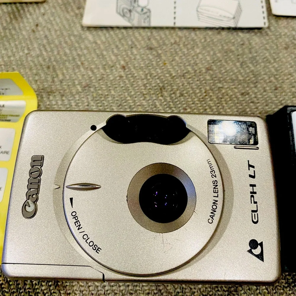 Canon ELPH LT Film Camera 35MM Point and Shoot- With Instructions And Box